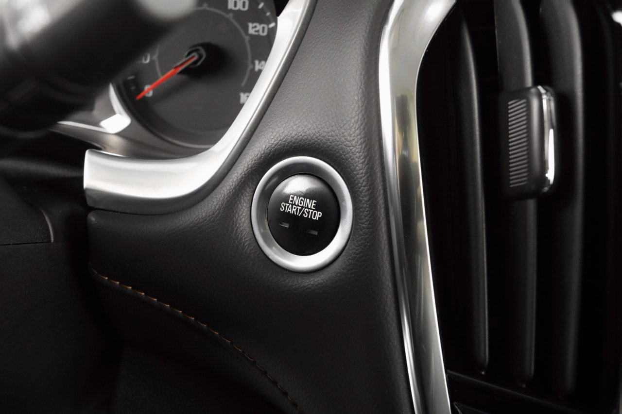 Used 2021 Chevrolet Traverse LT image 34