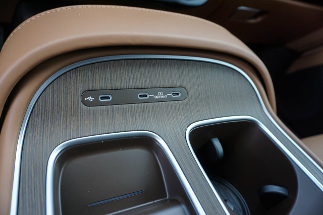New 2027 Hyundai Palisade Calligraphy FWD image 23