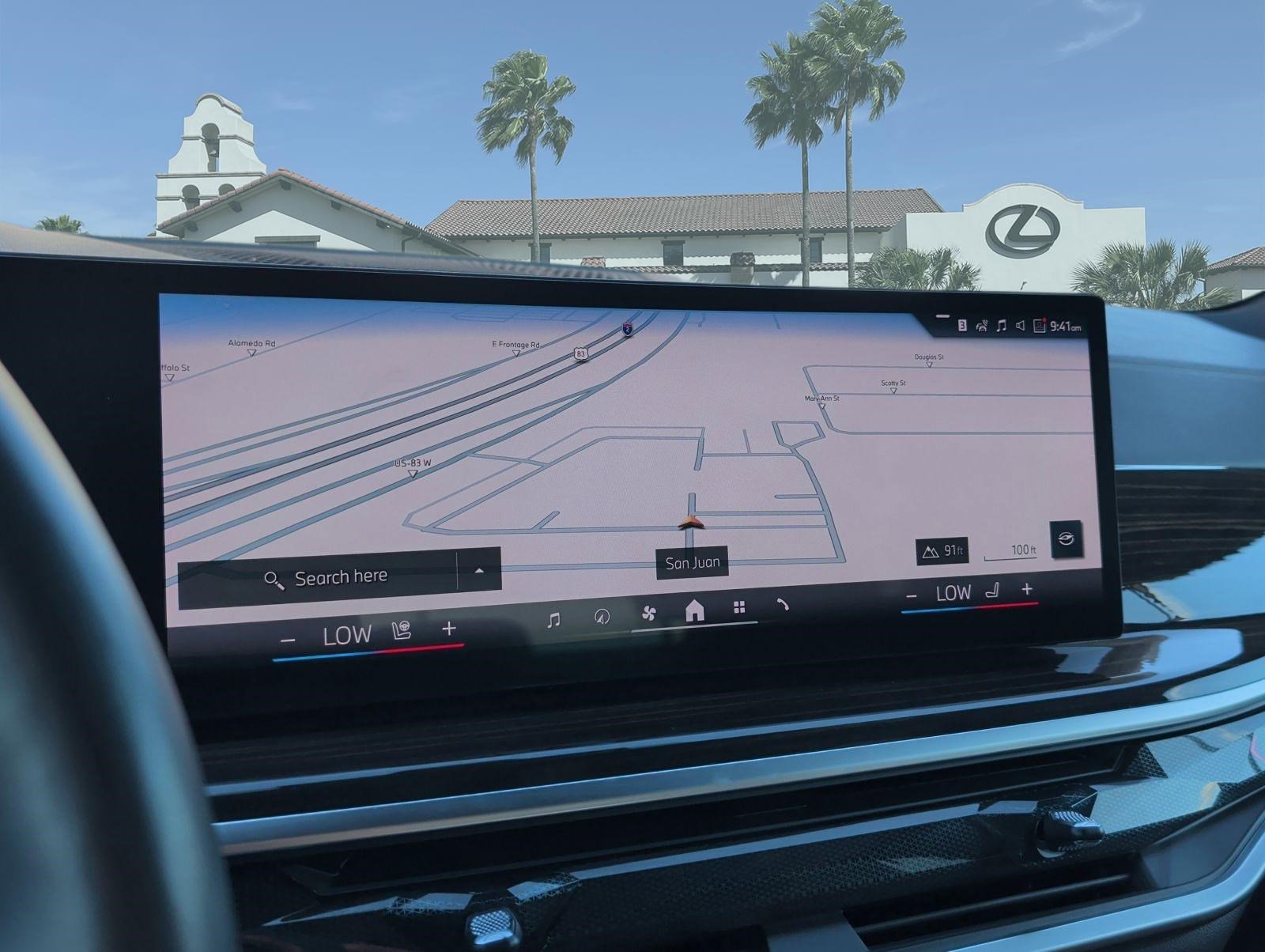 Used 2025 BMW X5 xDrive40i w/ Executive Package image 17