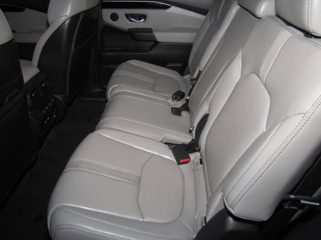 Certified 2024 Honda Pilot Touring image 12