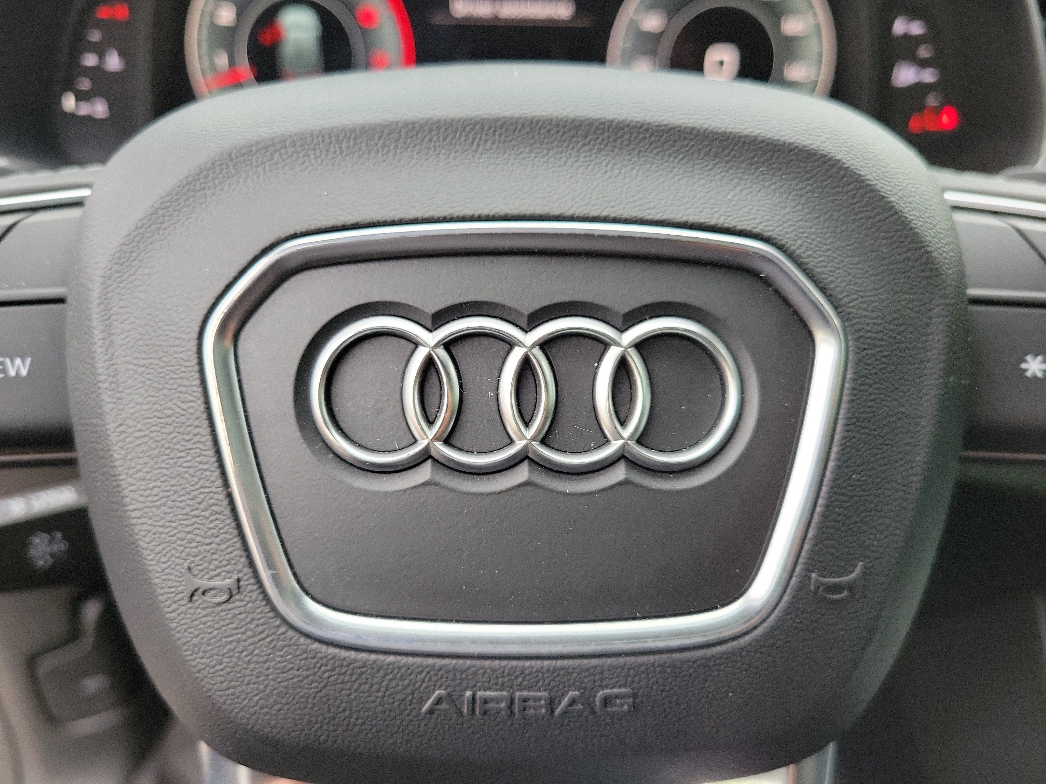 Used 2021 Audi Q8 Premium w/ Black Optic Package AWD/4WD image 21