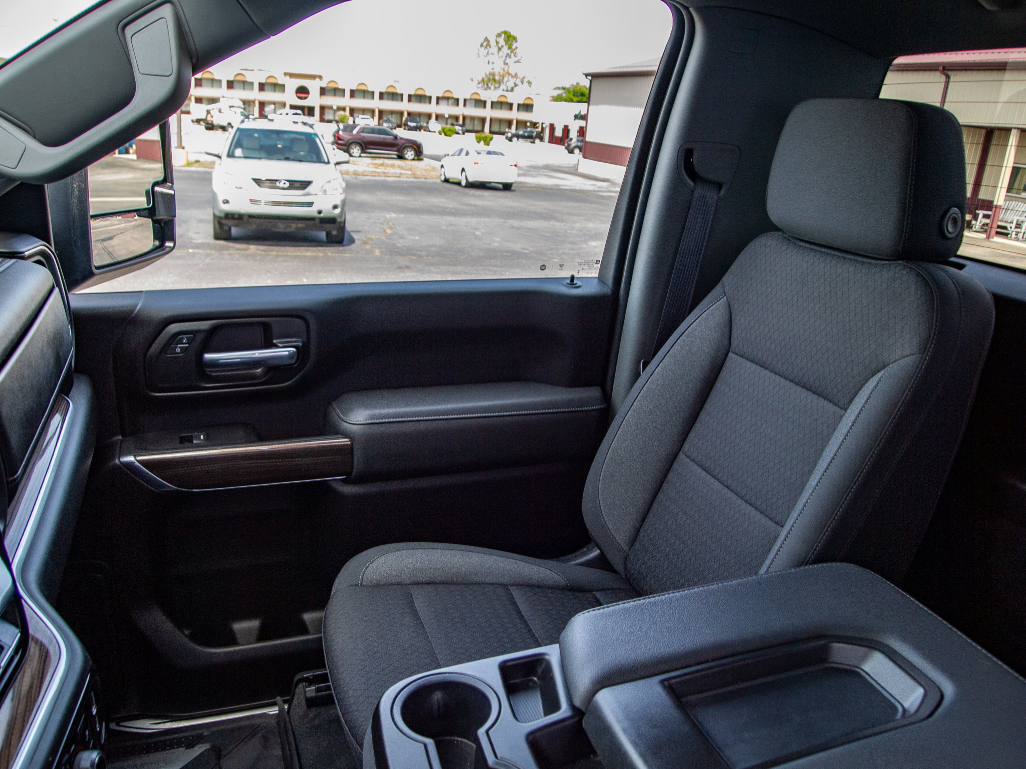 Used 2024 Chevrolet Silverado 2500 LT w/ Convenience Package AWD/4WD image 13