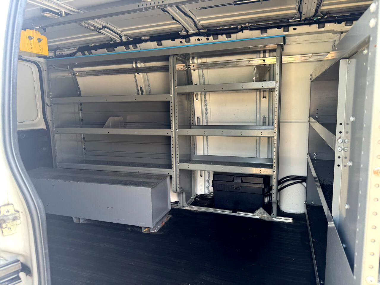 Used 2017 Chevrolet Express 2500 image 17