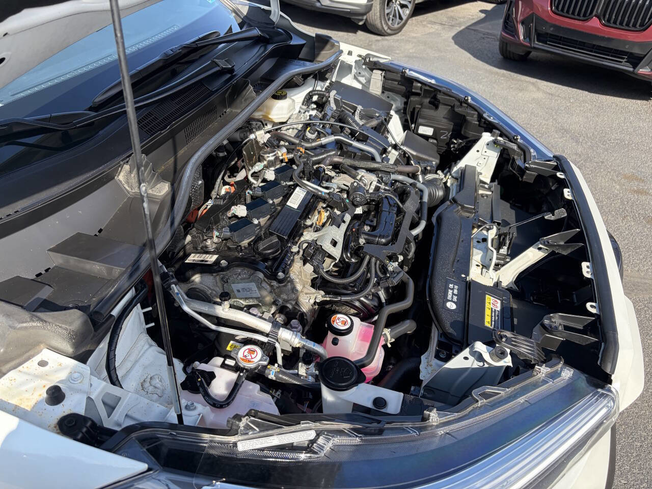 Used 2024 Toyota Corolla Cross AWD Hybrid w/ Convenience Package image 40