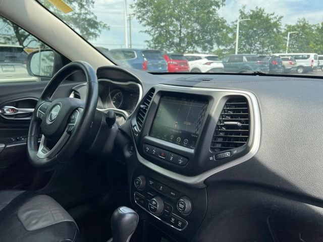 Used 2014 Jeep Cherokee Limited w/ Technology Group FWD image 36