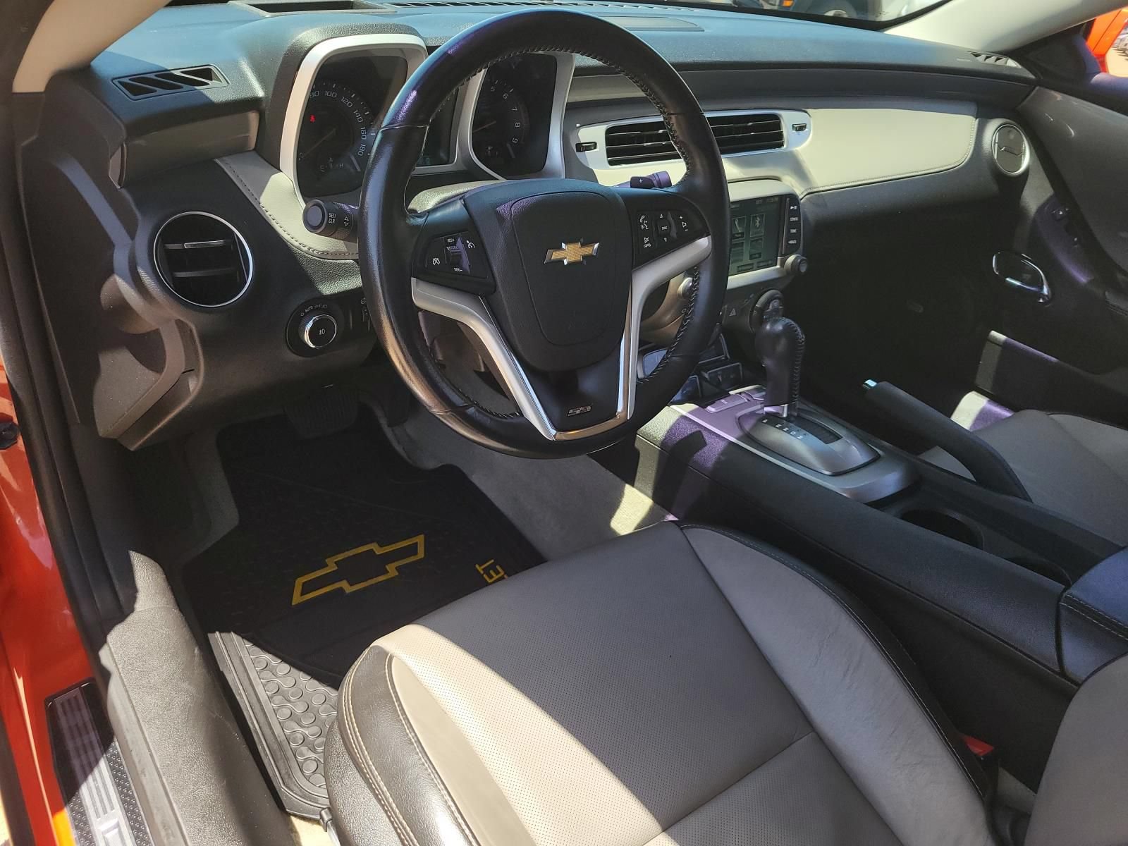 Used 2013 Chevrolet Camaro SS RWD image 16