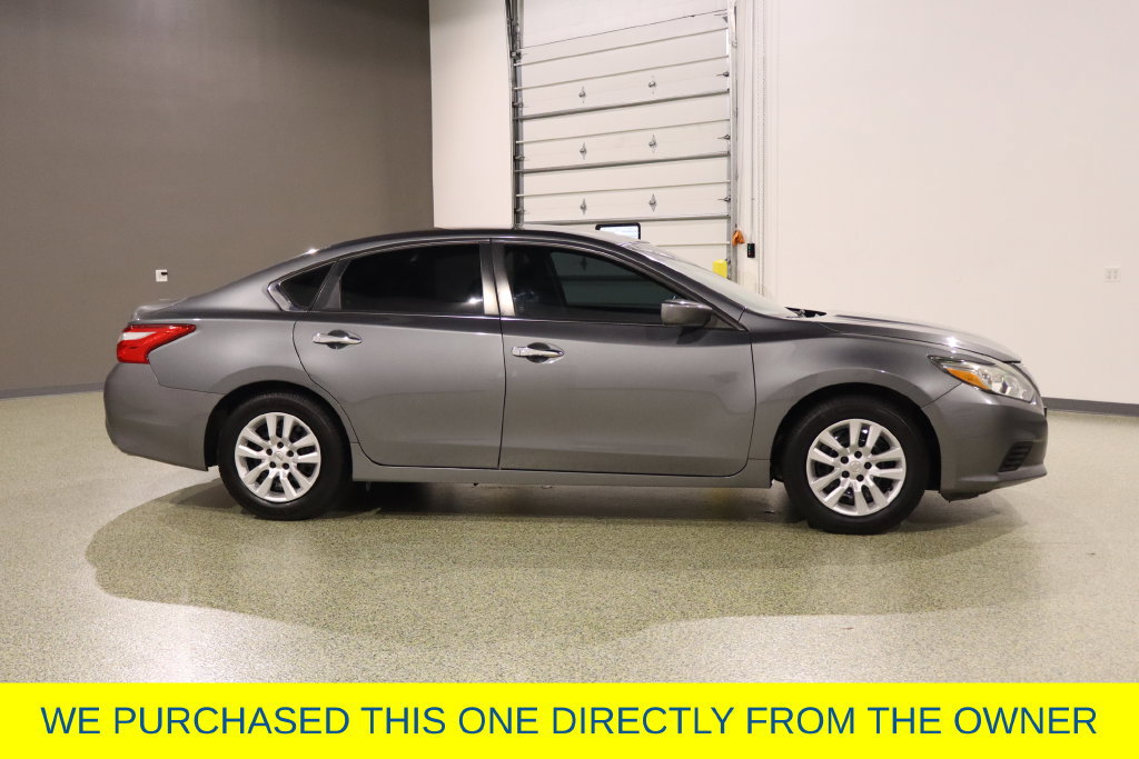Used 2017 Nissan Altima 2.5 S w/ Power Driver Seat Package FWD image 11