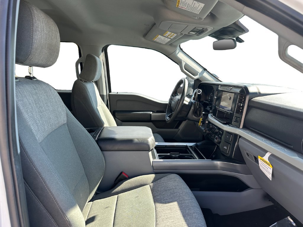 Used 2025 Ford F250 XLT w/ FX4 Off-Road Package AWD/4WD image 16