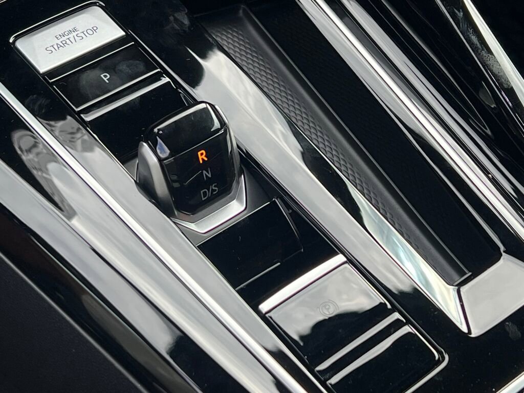 New 2025 Volkswagen GTI SE image 25