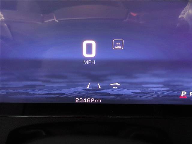 Used 2025 Chevrolet Traverse LT w/ Driver Confidence Package FWD image 11