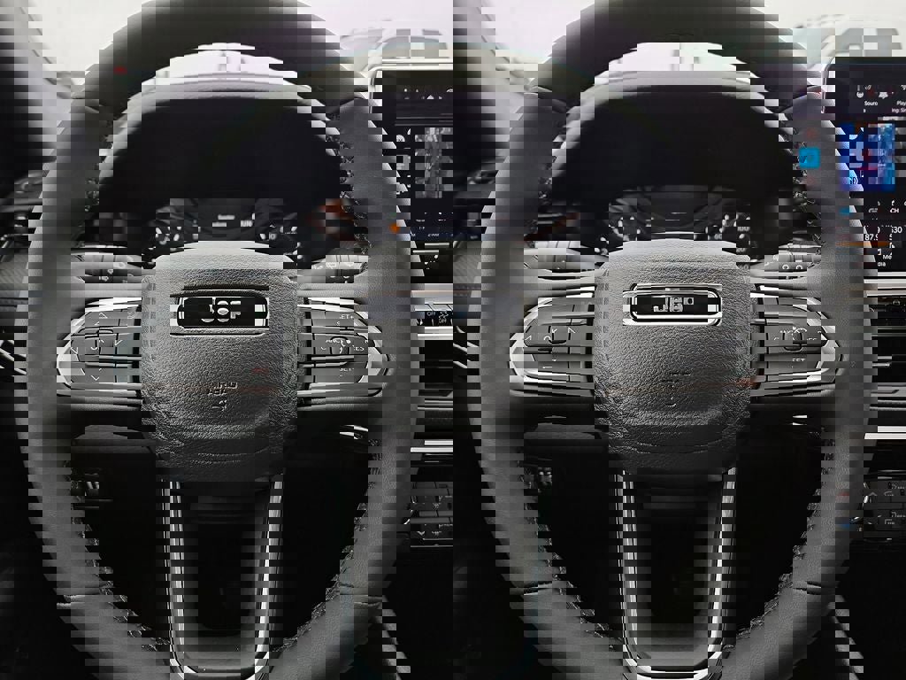 New 2026 Jeep Compass Latitude image 30