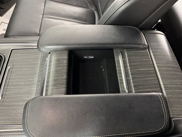 Used 2024 Jeep Wagoneer Series II w/ Flexible Seating Group image 30