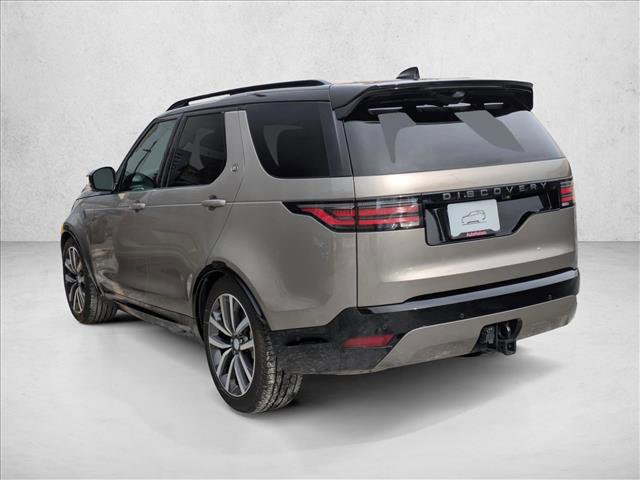 Used 2024 Land Rover Discovery Dynamic SE image 8