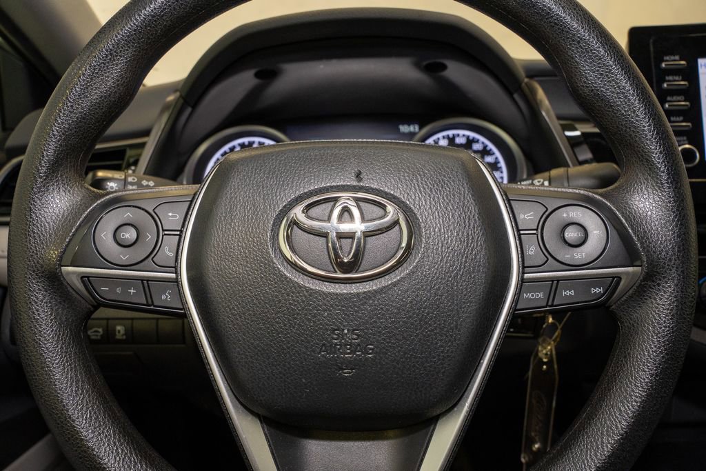 Used 2023 Toyota Camry LE image 16