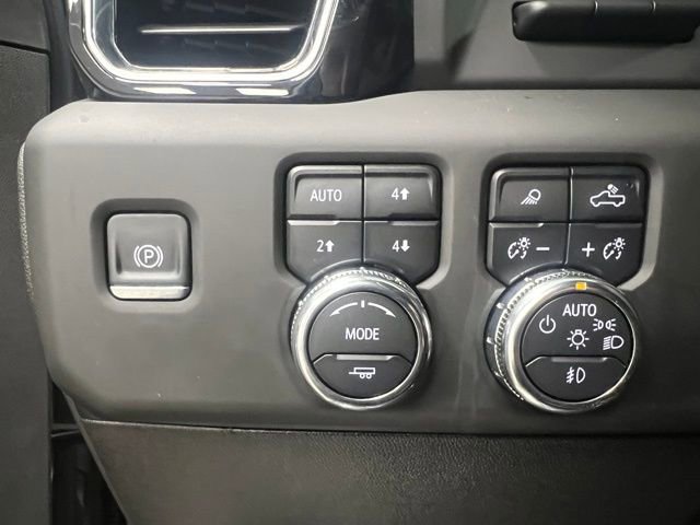 Used 2025 GMC Sierra 3500 Denali w/ Denali Reserve Package AWD/4WD image 33