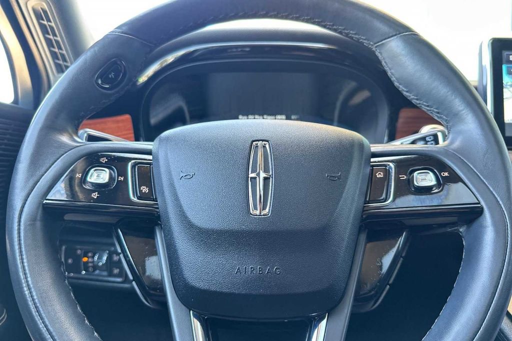 Used 2022 Lincoln Corsair Reserve w/ Equipment Group 201A image 26