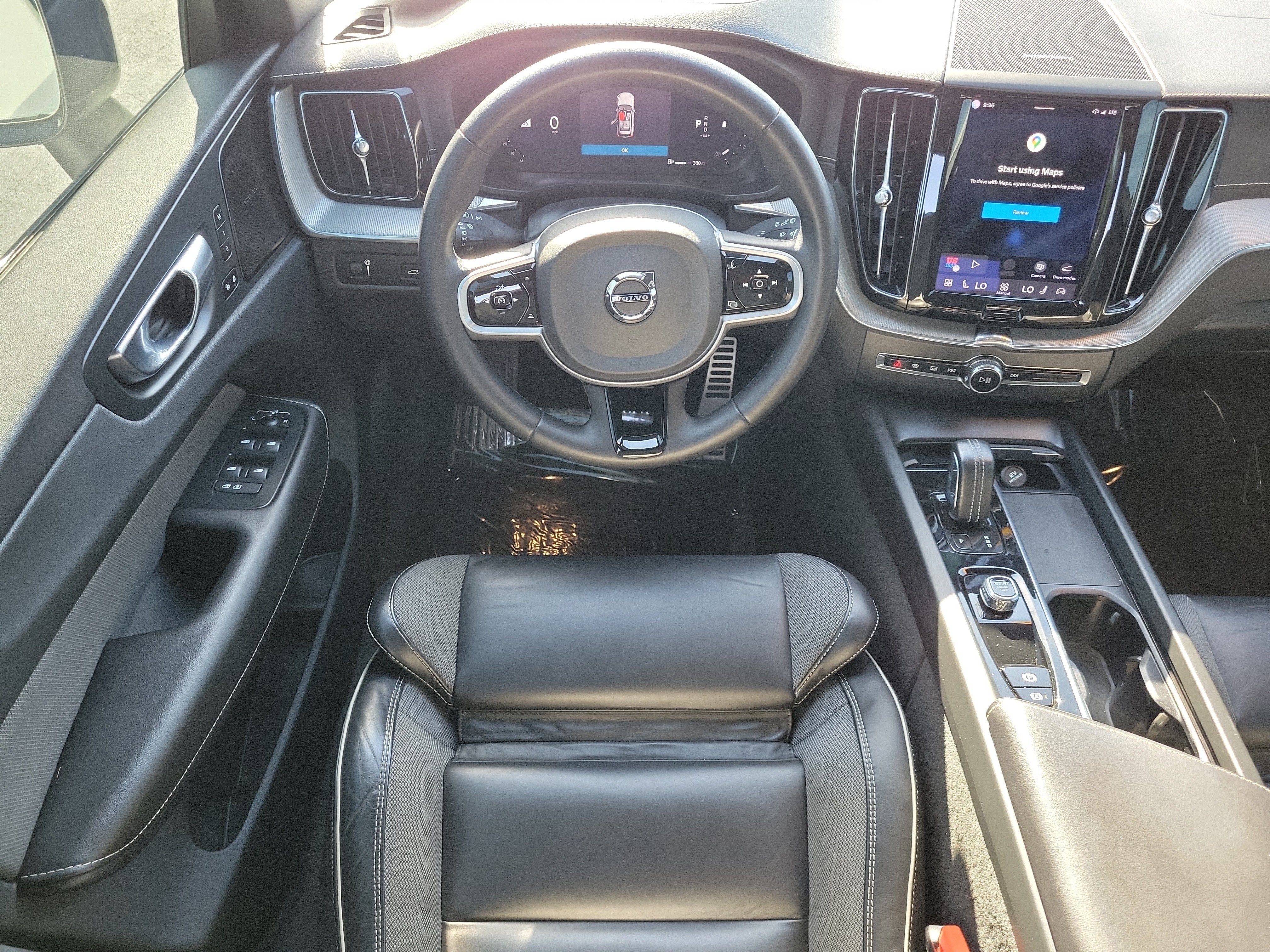 Used 2022 Volvo XC60 B5 R-Design w/ Protection Package Premier FWD image 15