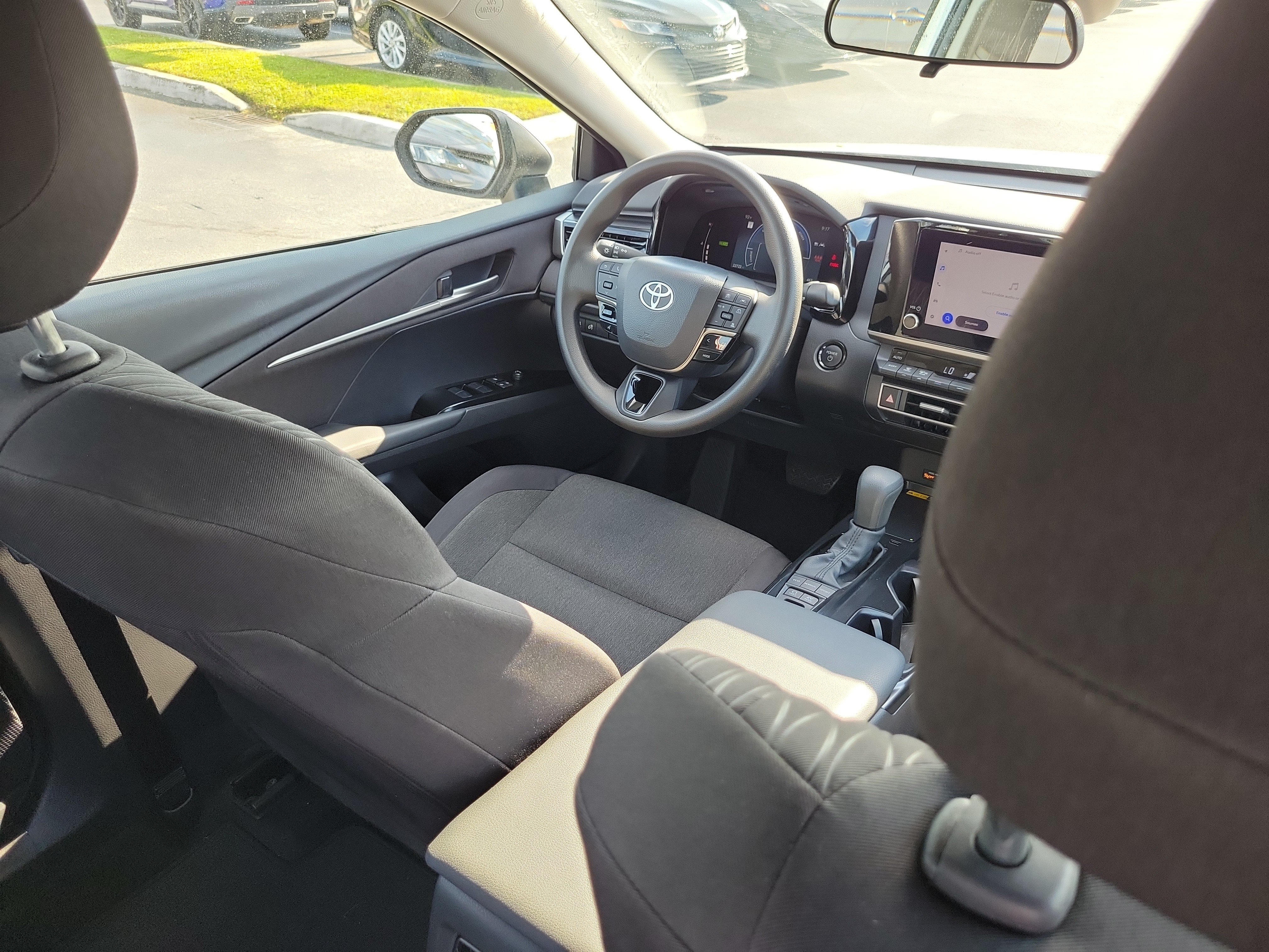 Used 2026 Toyota Camry LE FWD image 14