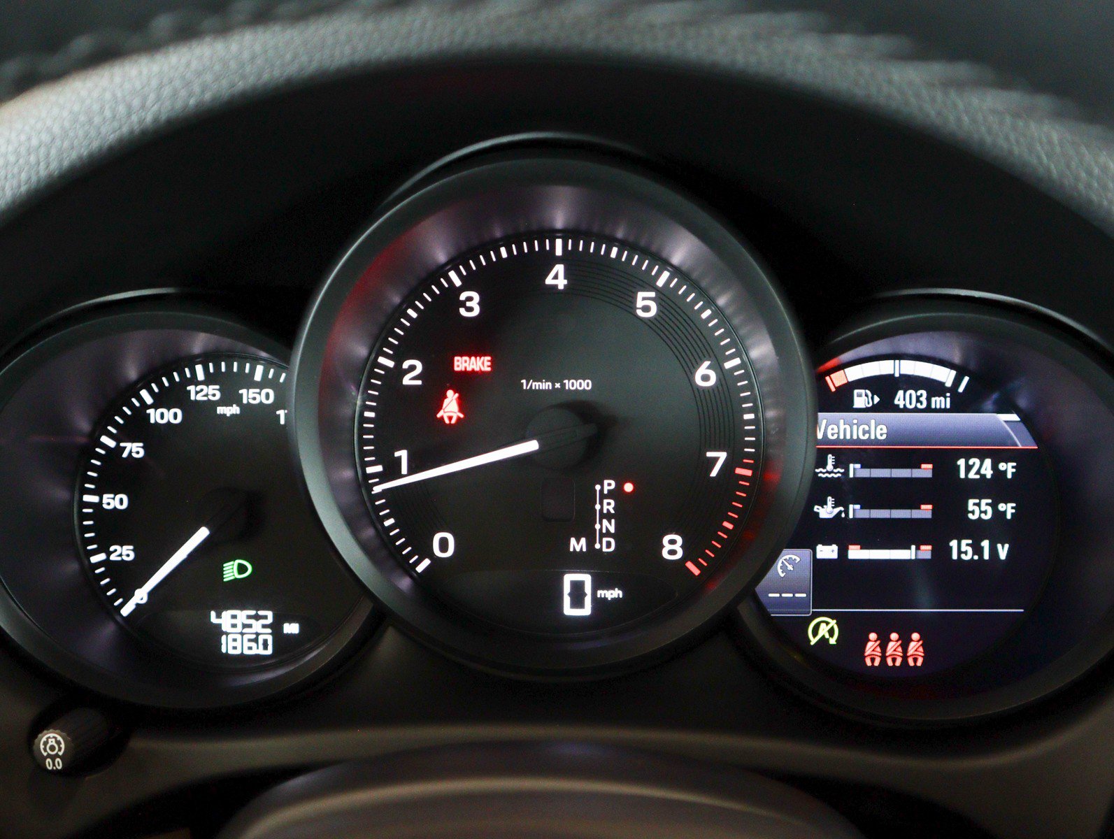 Certified 2025 Porsche Macan image 17