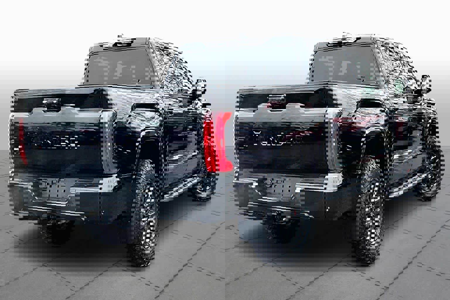 Used 2024 Toyota Tundra Platinum image 13