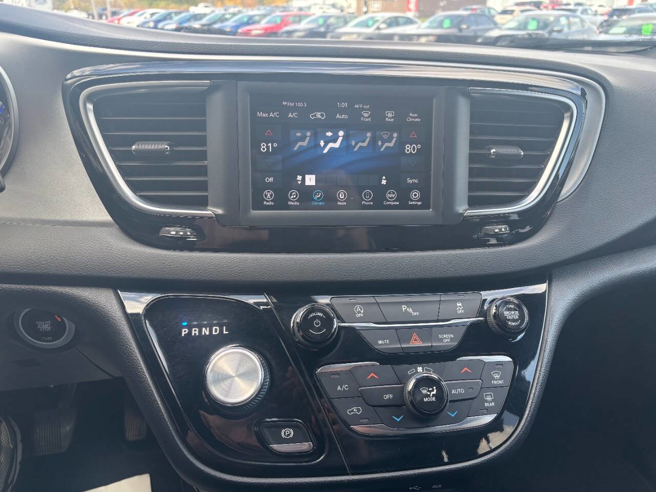 Used 2019 Chrysler Pacifica Touring Plus w/ S Appearance Package image 20