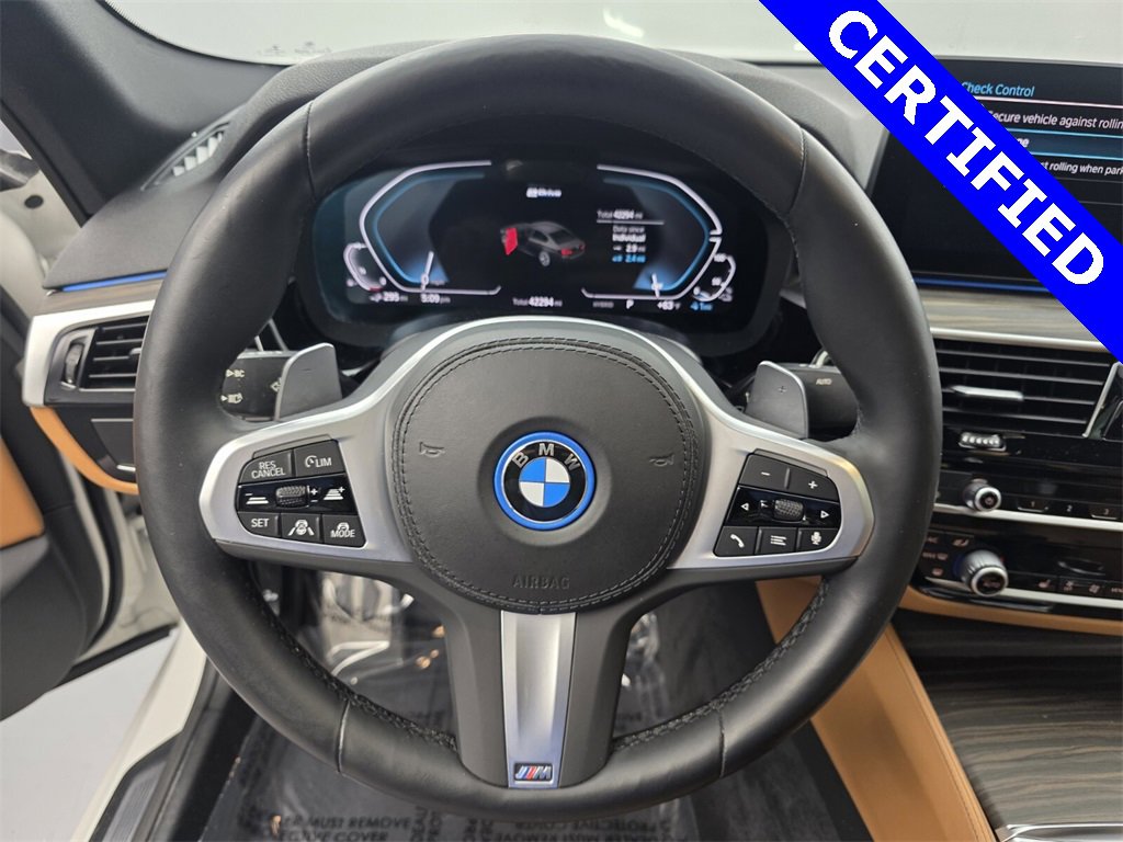 Certified 2023 BMW 530e w/ M Sport Package image 20