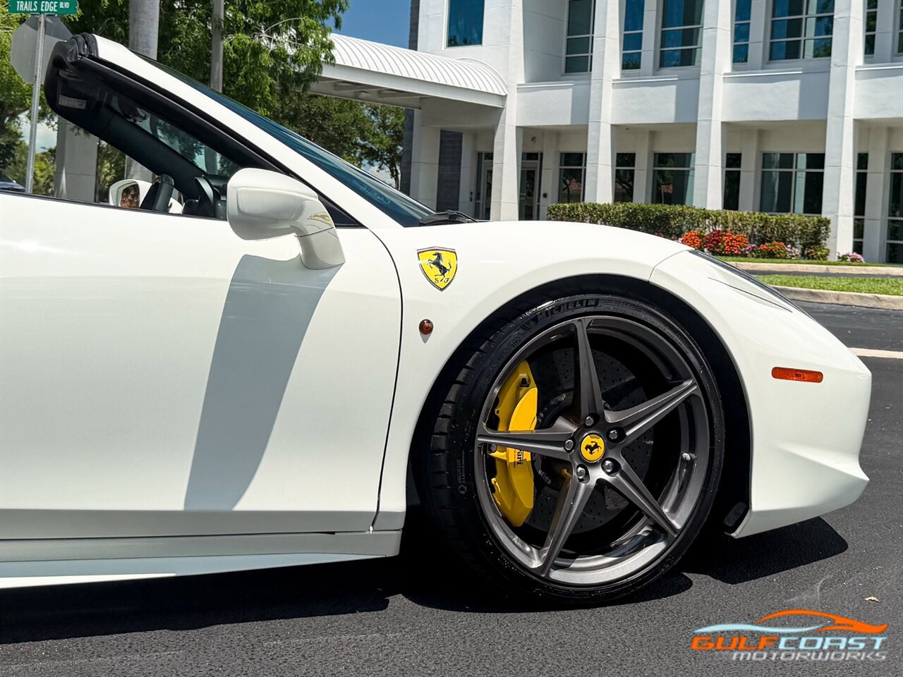 Used 2015 Ferrari 458 Spider RWD image 60