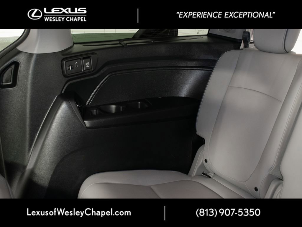 Used 2023 Honda Odyssey Elite image 28