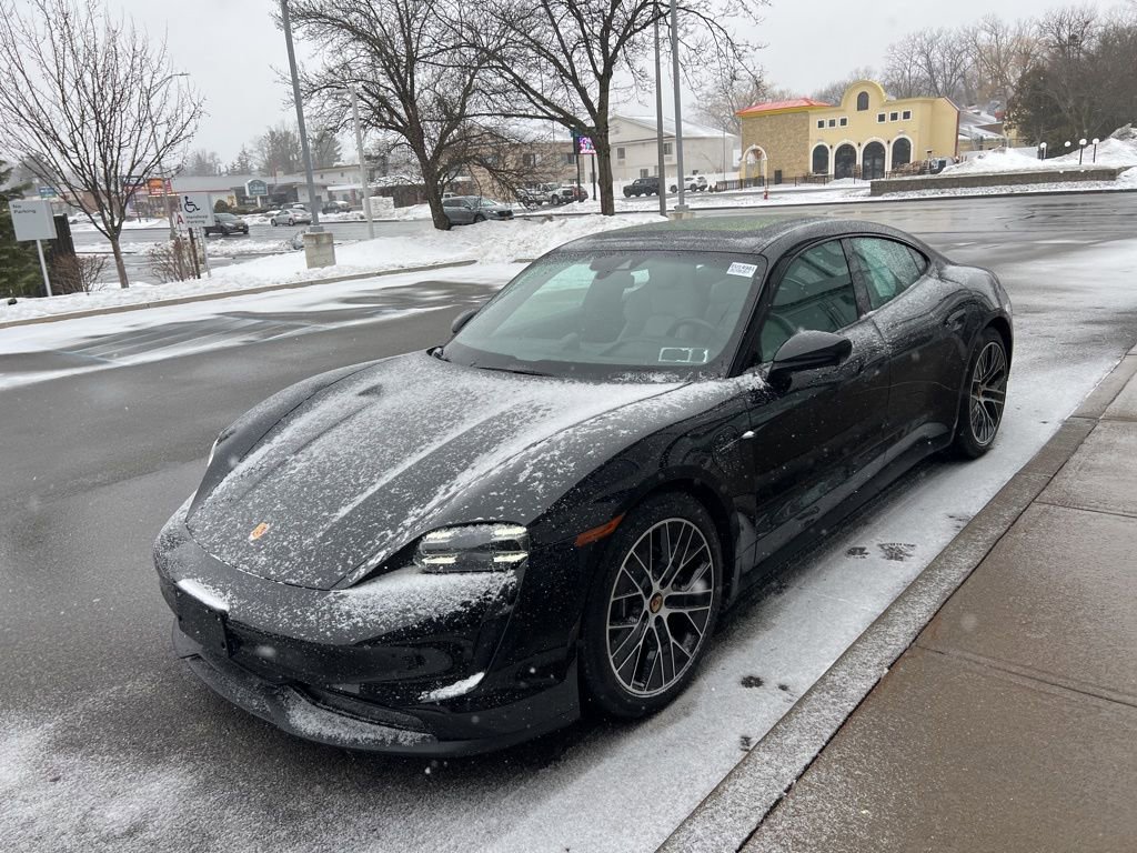 Used 2024 Porsche Taycan image 46