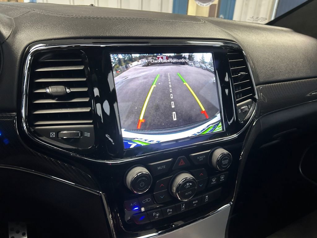 Used 2020 Jeep Grand Cherokee SRT image 19