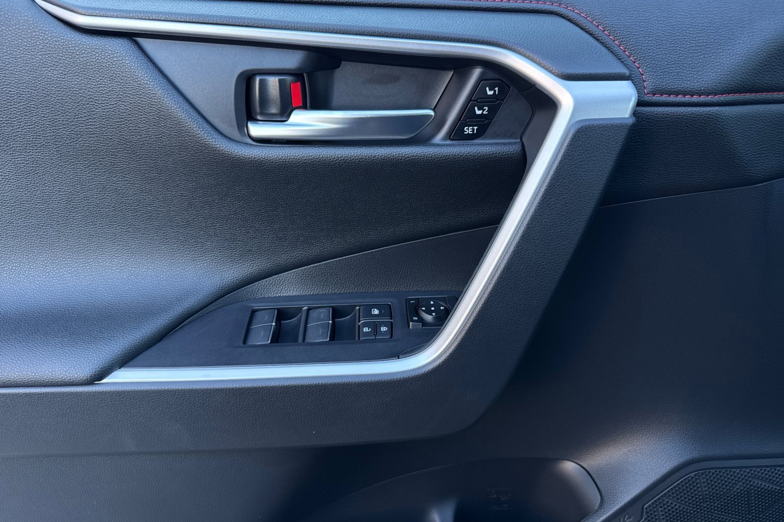 Certified 2025 Toyota RAV4 XSE image 14