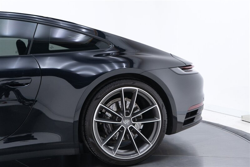 Used 2024 Porsche 911 Carrera RWD image 31