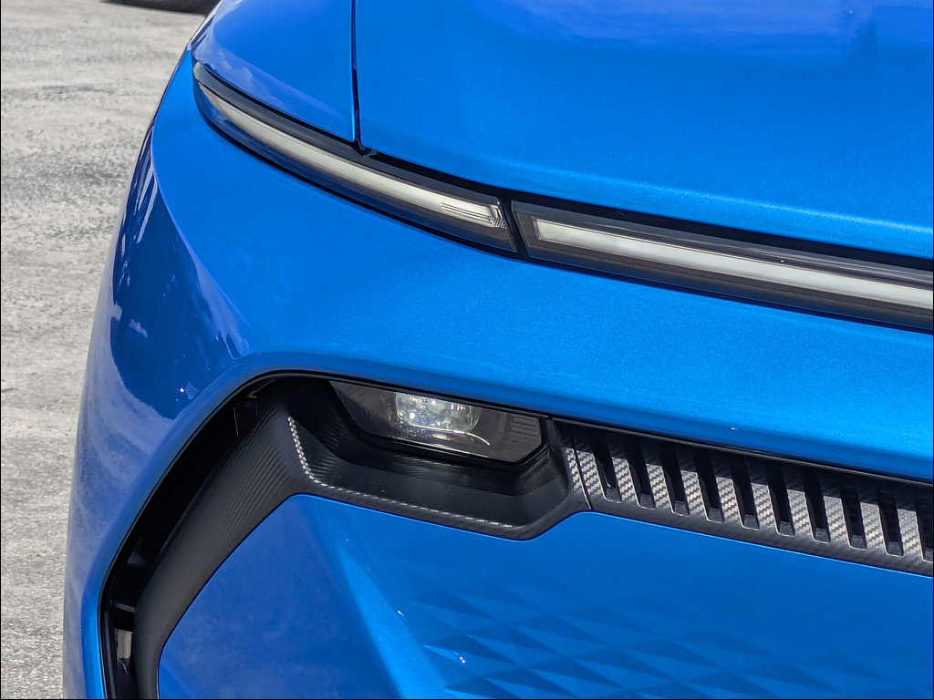 New 2026 Chevrolet Equinox EV LT AWD/4WD image 10