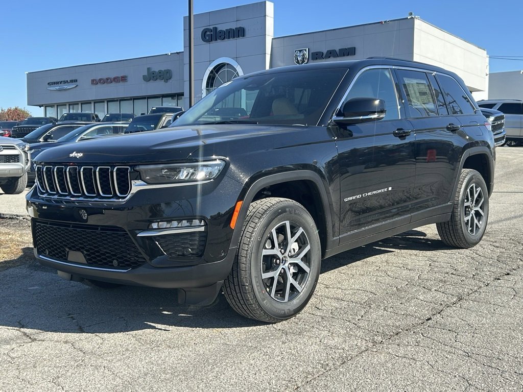 New 2025 Jeep Grand Cherokee Limited w/ Luxury Tech Group II image 2
