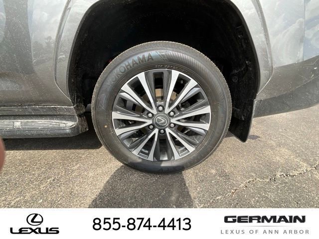 New 2026 Lexus LX 600 4WD w/ Interior Upgrade Package image 24