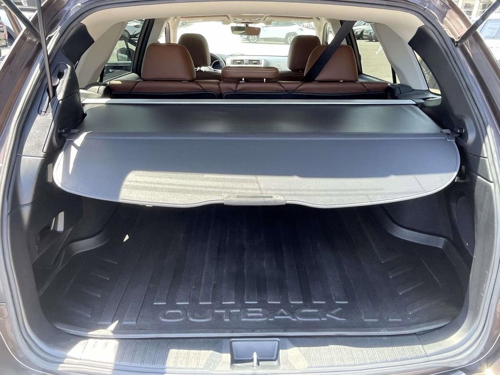 Used 2019 Subaru Outback 2.5i Touring w/ Popular Package #3A AWD/4WD image 10