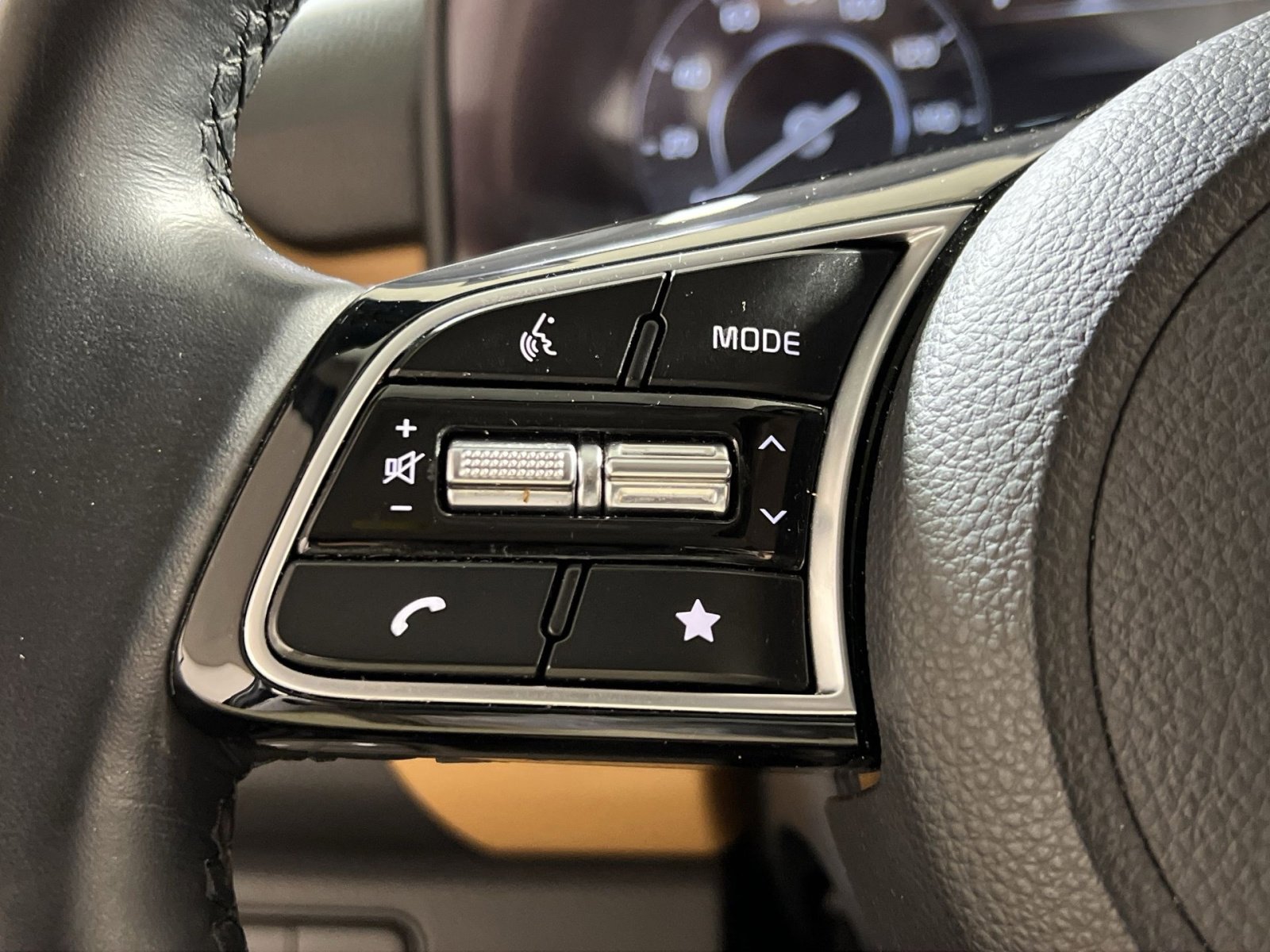 Used 2024 Kia Seltos EX image 29