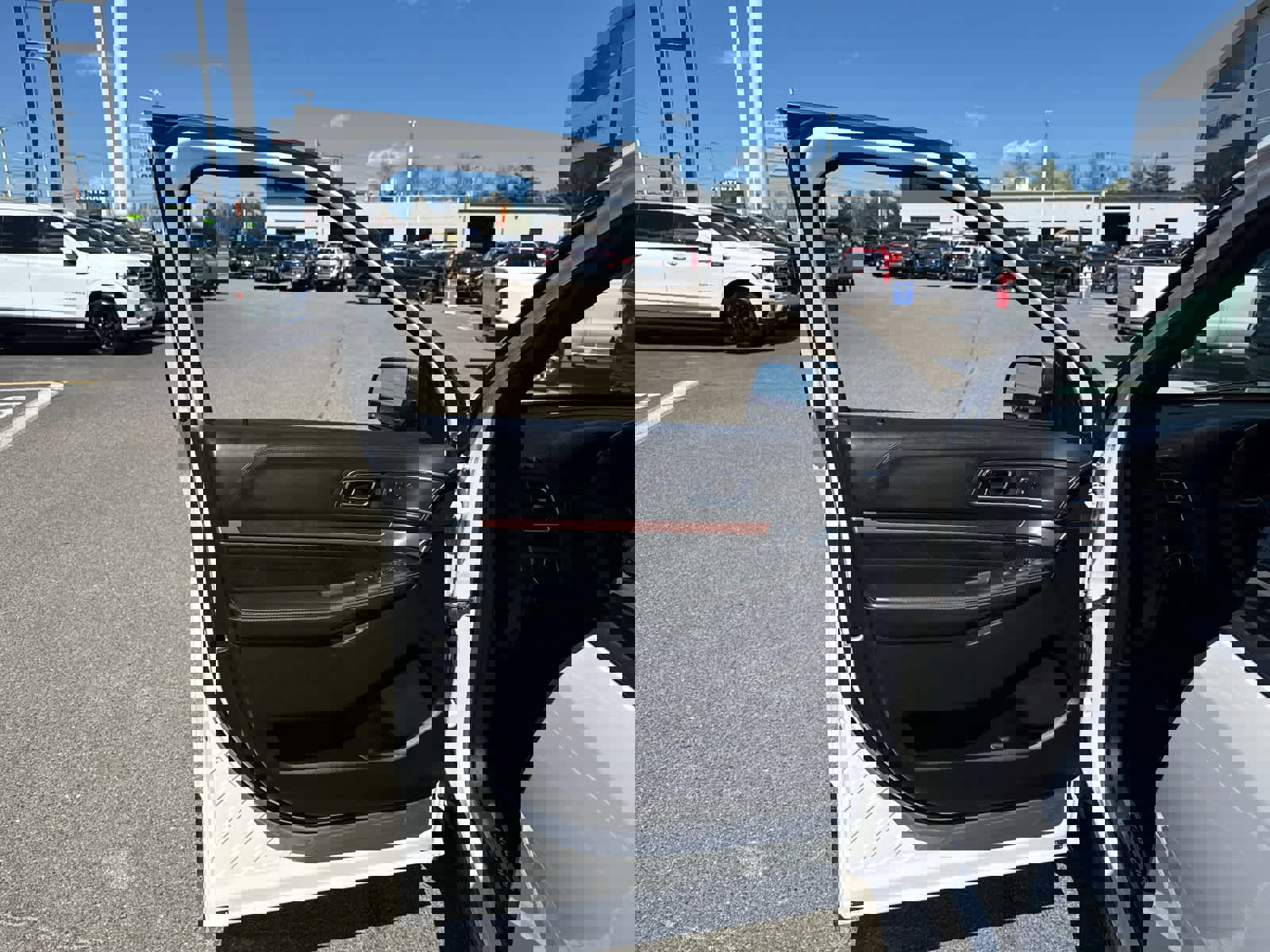 Used 2019 Ford Explorer Platinum AWD/4WD image 12