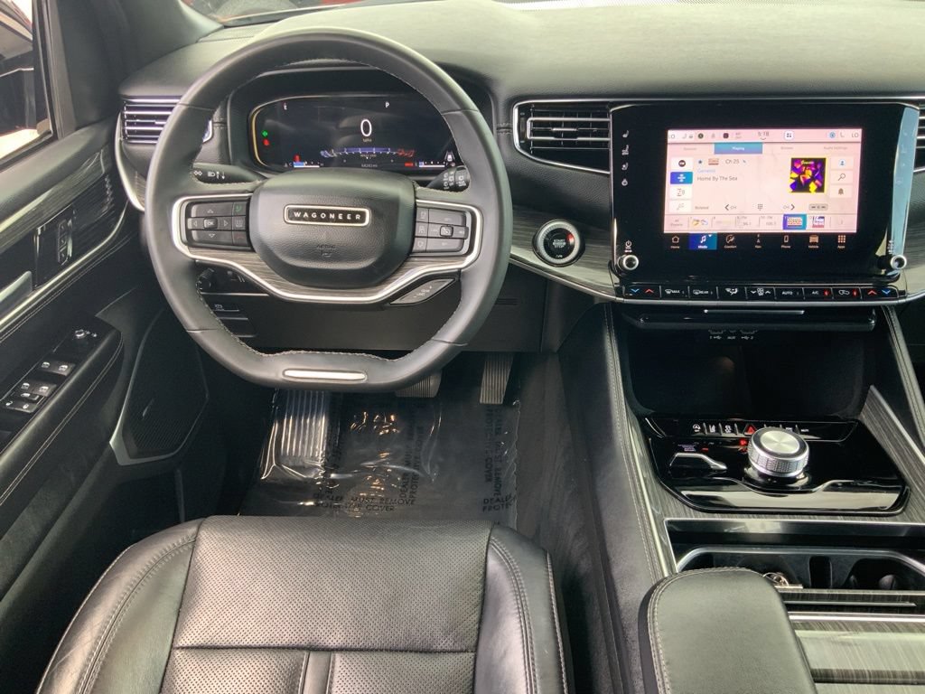 Certified 2022 Jeep Wagoneer Series II AWD/4WD image 21