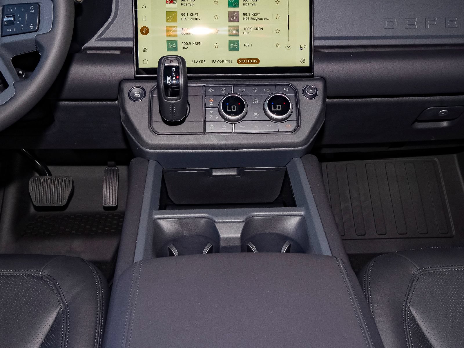 New 2026 Land Rover Defender 110 X-Dynamic SE AWD/4WD image 40