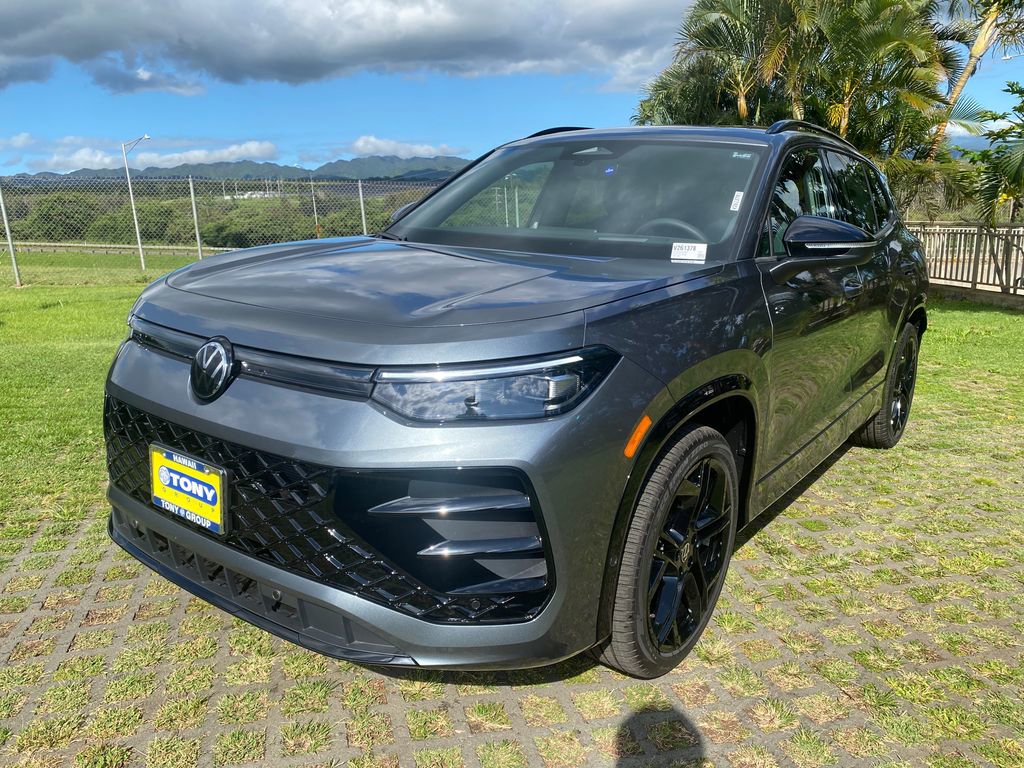 New 2026 Volkswagen Tiguan SE R-Line FWD image 21