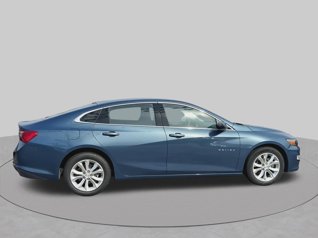 Used 2025 Chevrolet Malibu LT FWD image 12