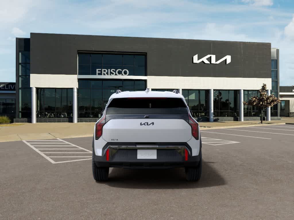 New 2027 Kia EV3 Wind FWD image 5