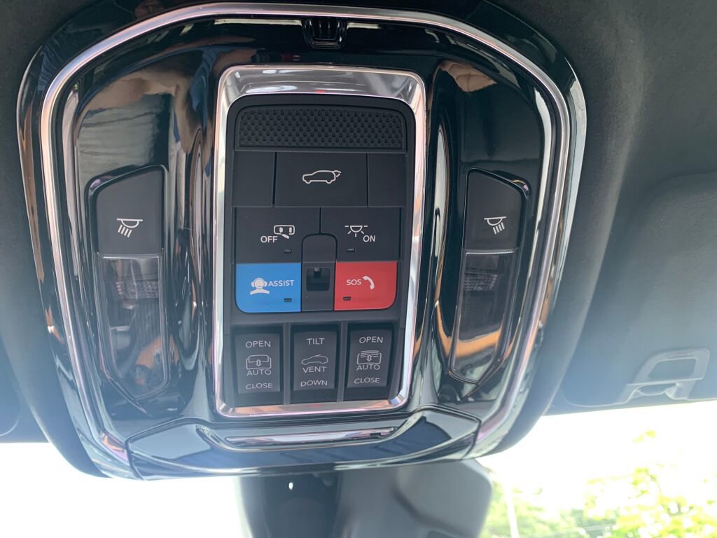Used 2024 Jeep Grand Cherokee L Summit AWD/4WD image 29
