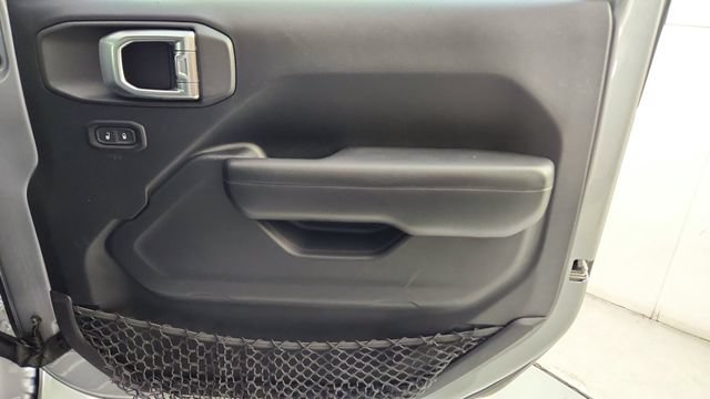 Used 2018 Jeep Wrangler Unlimited Sport S AWD/4WD image 29