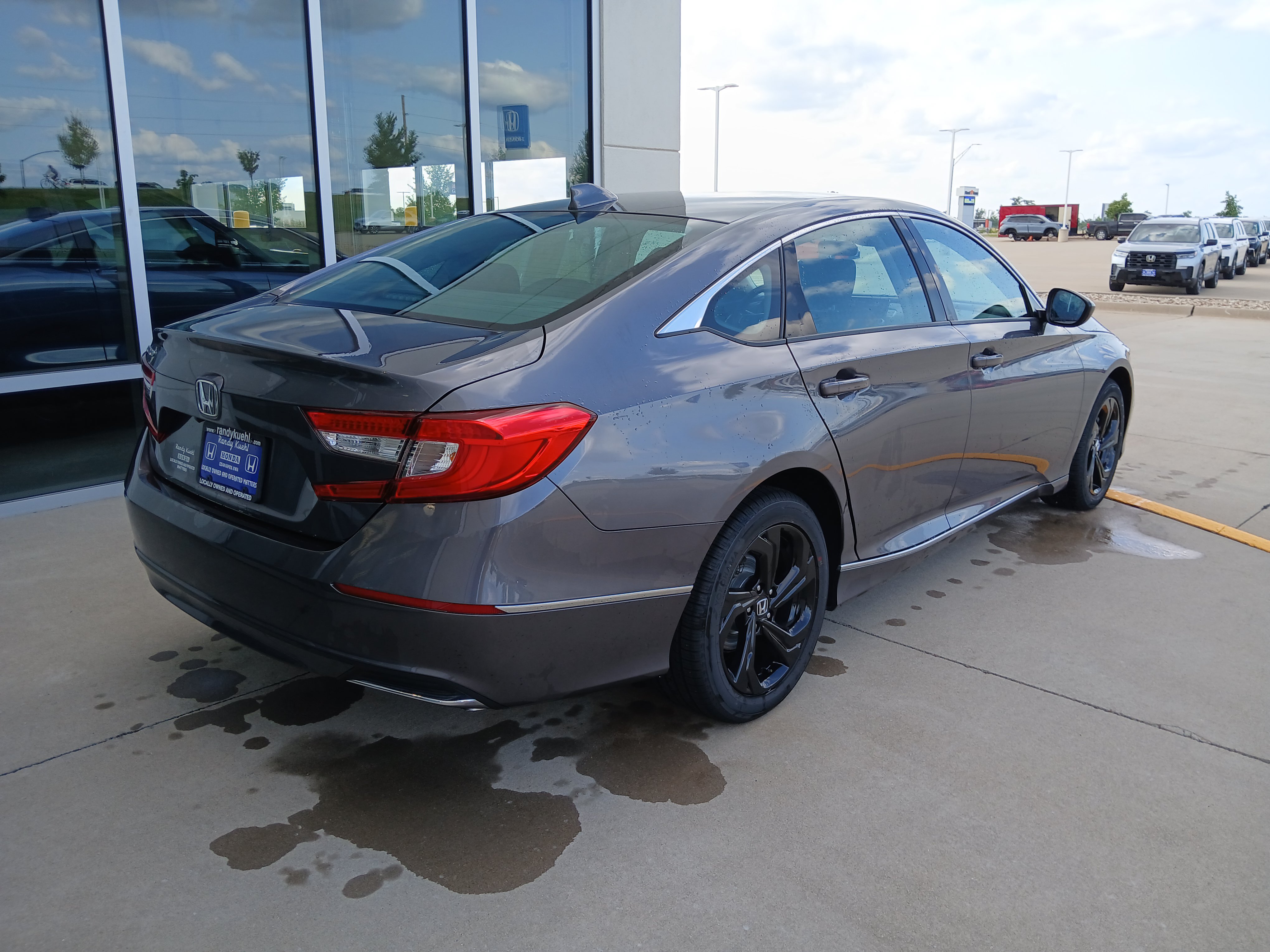 Used 2019 Honda Accord EX image 7