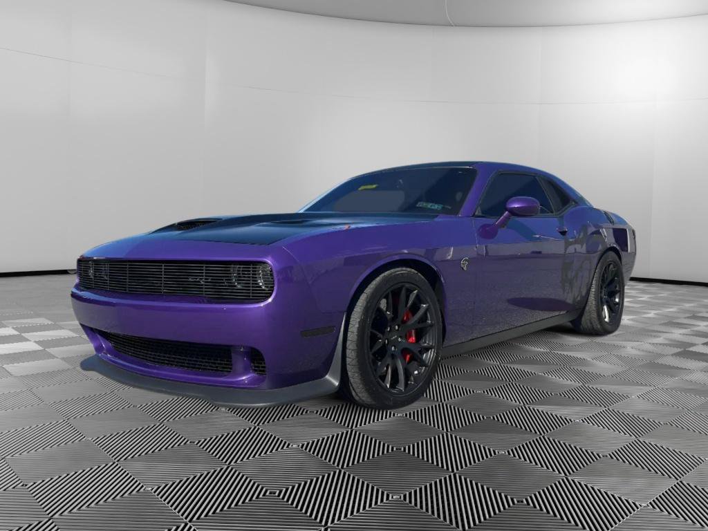 Used 2016 Dodge Challenger SRT Hellcat RWD image 1