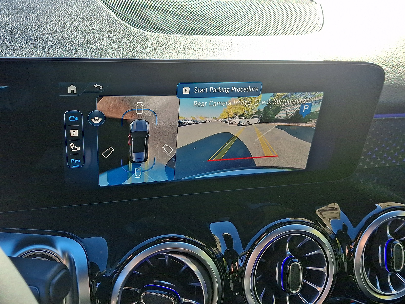 New 2026 Mercedes-Benz GLB 250 4MATIC image 16