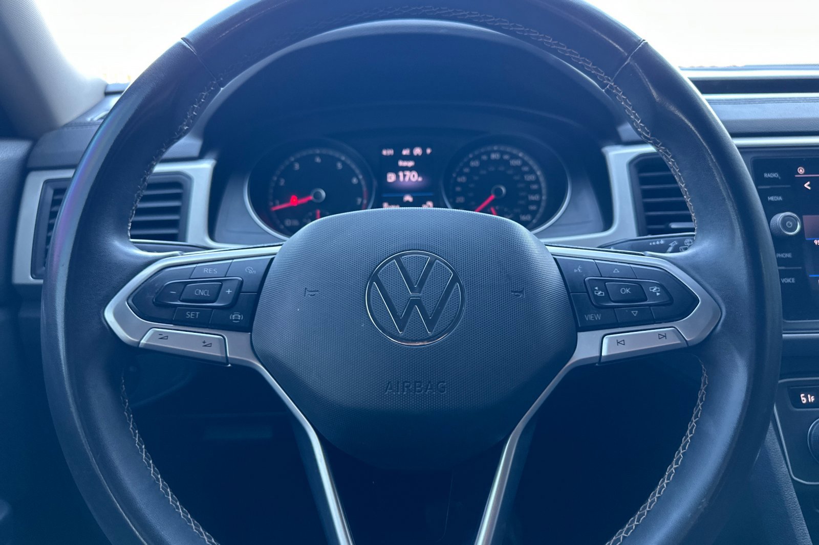 Certified 2021 Volkswagen Atlas SE image 24