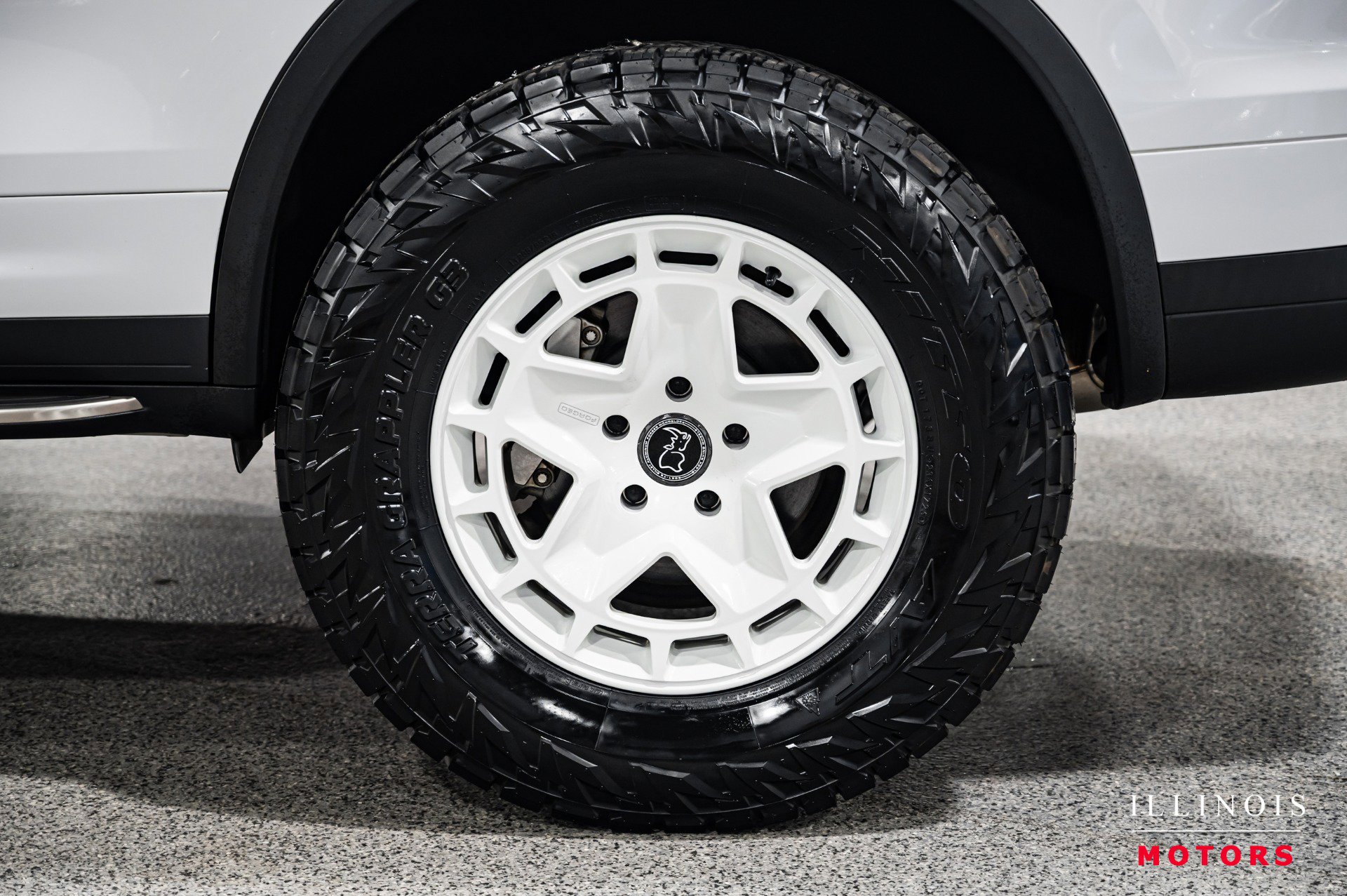 Used 2016 Porsche Cayenne S image 12